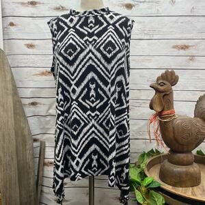 Ava James Asymmetrical Sleeveless Tunic Top Black & White Large Geometric Blouse